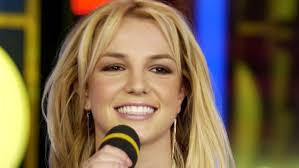 ترجمه و متن اهنگ Born to make you happy از Britney Spears